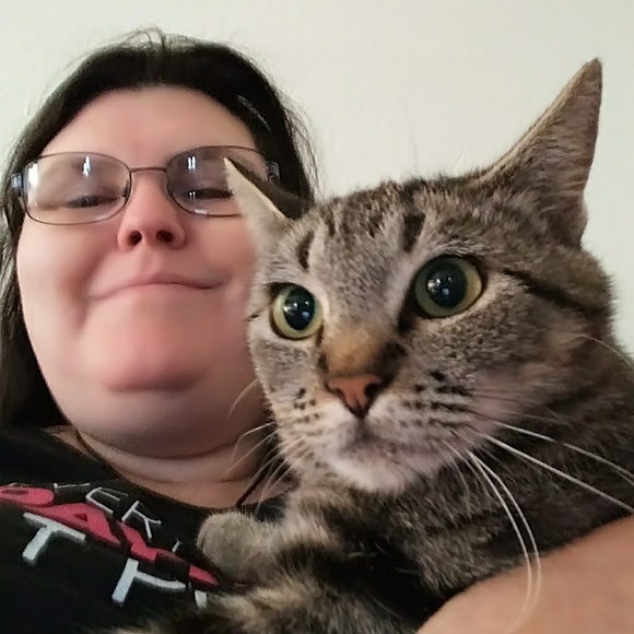 Meet your Posh Ambassador, Tami - Picture 2 of 8